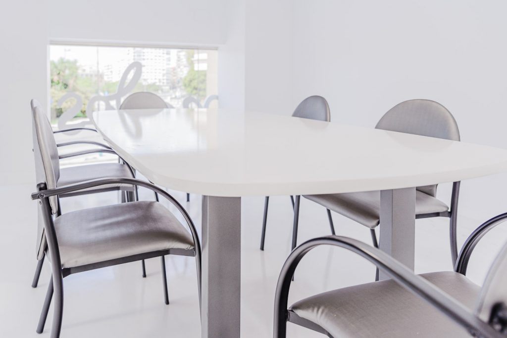 Pavimento de resinas epoxi blanco